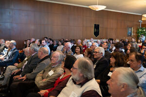 The audience at a lecture by George A. Papandreou